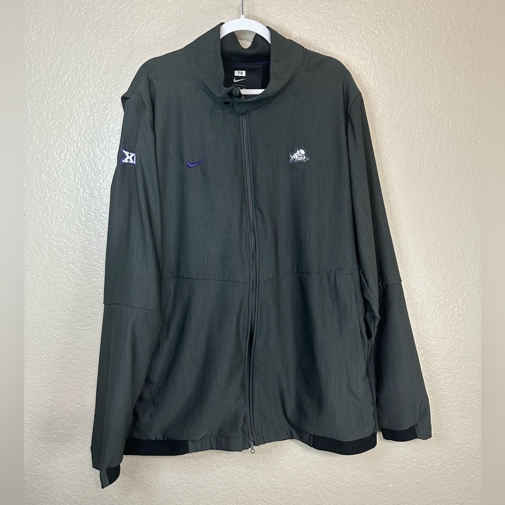 NIKE men’s XXLT dark grey and purple logo TCU horned frogs athletic jacket EUC